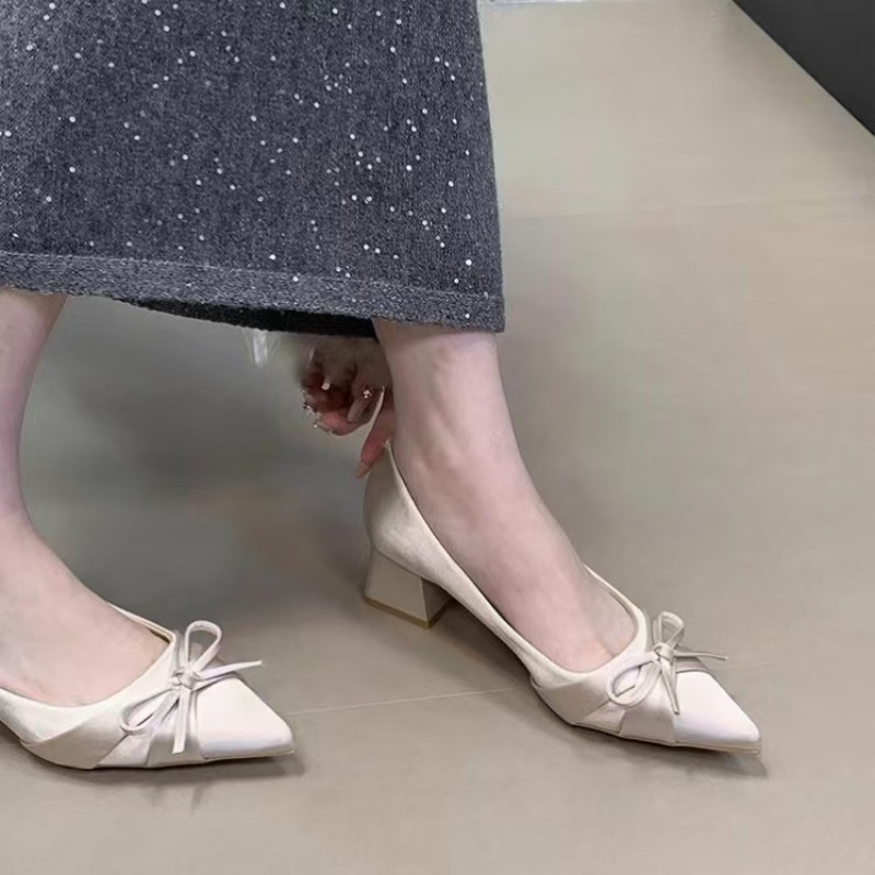 Retro Mid-length Single Shoes  - Fashion Women Belt review and price
