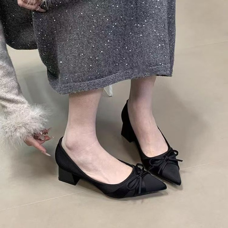 Retro Mid-length Single Shoes  - Fashion Women Belt review and price